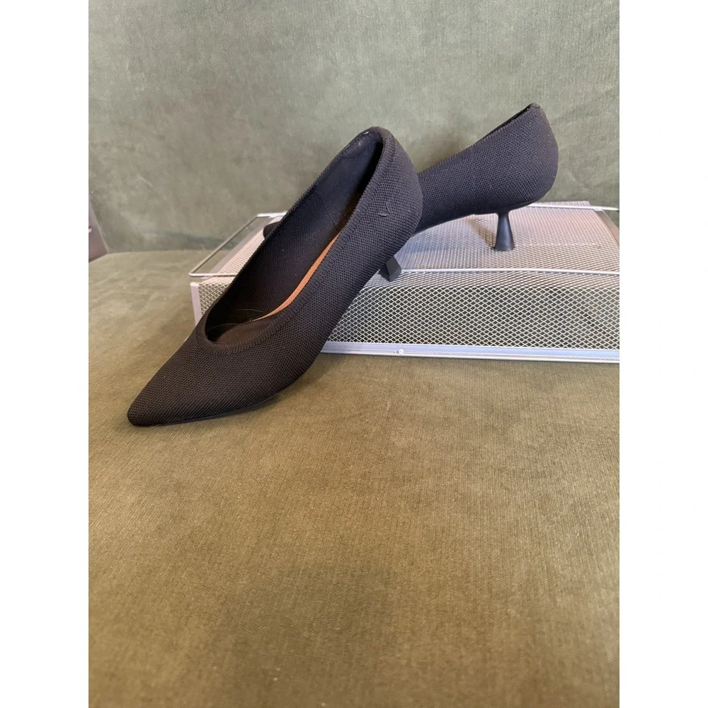 VIVAIA Black Pointed Toe Kitten Heel Pumps Women's Size 9.5 Slip On Shoes Office